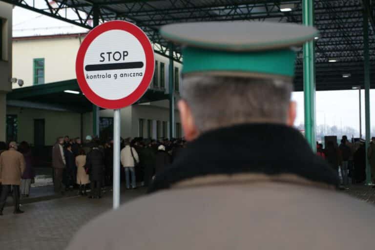 Na granicy wylegitymował się skserowanym prawem jazdy