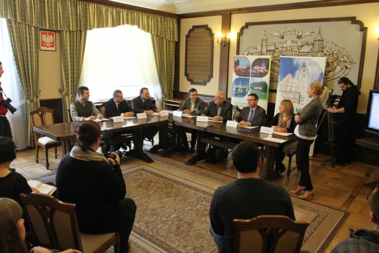 W&oacute;jtwo i Barczewo z nagrodą za "Warmińską Niteczkę"