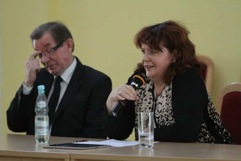 BMW wjechało na pasy i potrąciło dziesięciolatkę [FOTO]