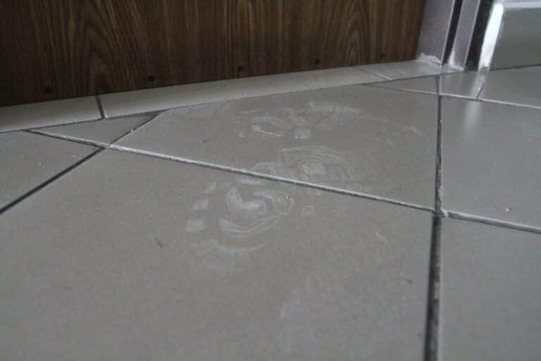 Weszli przez okno i okradli znajomego