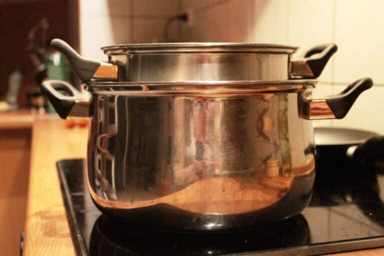 Zaatakował żonę garnkiem