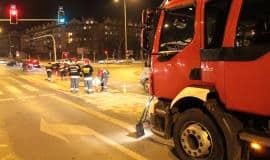 Nieznany sprawca zakorkował Jaroty [GALERIA]