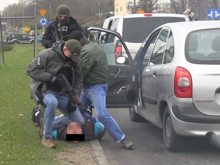 Brawurowa akcja CBŚ w Olsztynie. Zatrzymano groźnego gangstera ps. Predator