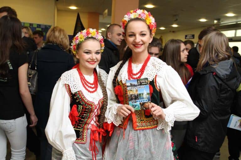 UWM otworzył drzwi i kusi tegorocznych maturzystów