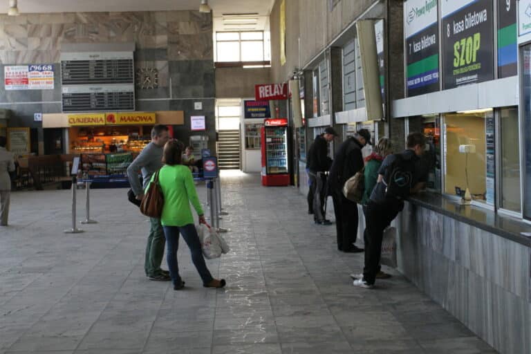 W weekend pary jeżdżą taniej