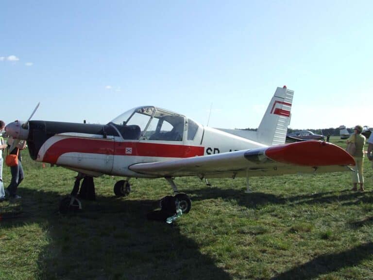 Lotnicza maj&oacute;wka