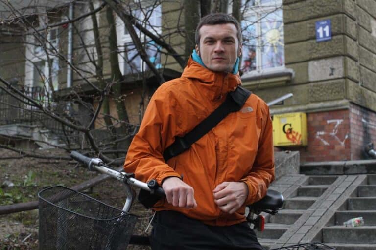 Oficer rowerowy na czacie. O co pytali go mieszkańcy?