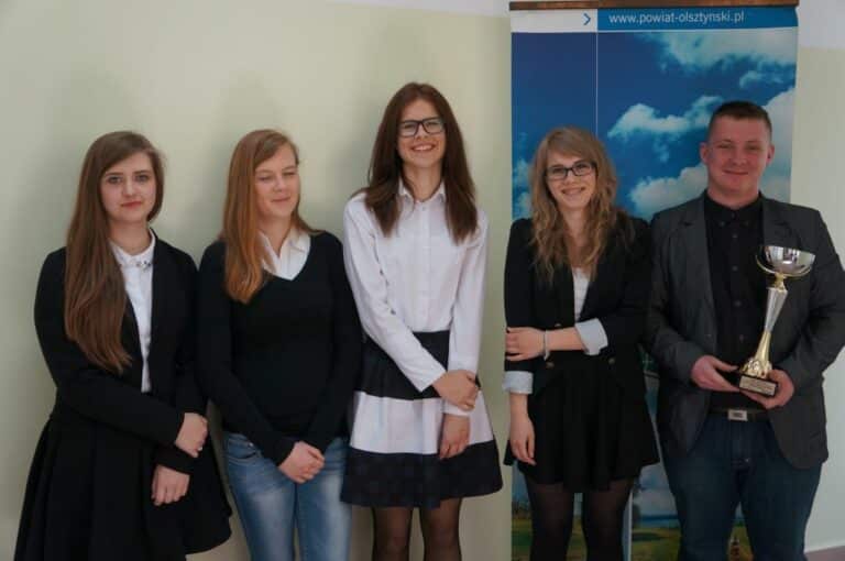 "Lubię pomagać innym, to jest taki odruch"