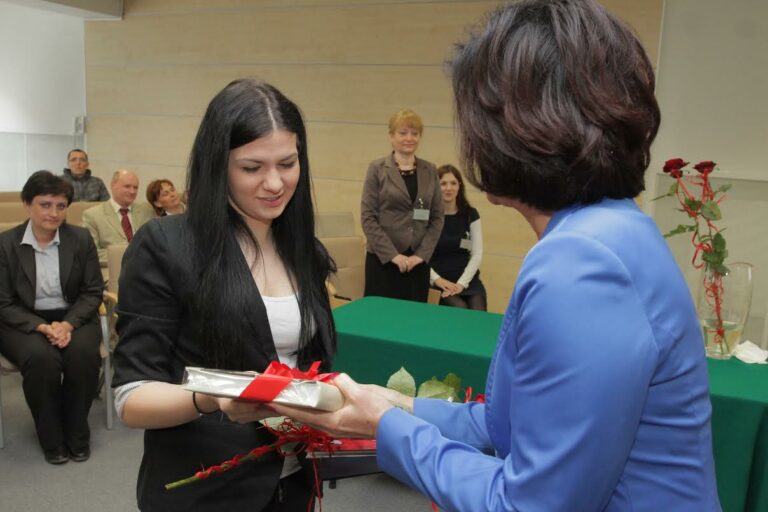 Rosjanka, troje Ukraińc&oacute;w i czworo Ormian otrzymało polskie obywatelstwa