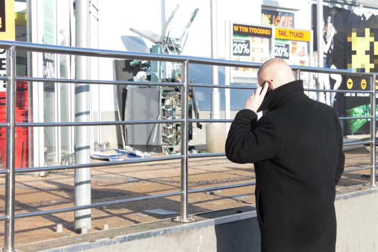 Zatrzymanie podejrzanych w sprawie wysadzeń bankomatów w Olsztynie