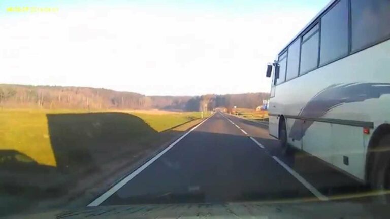 Pomóż ustalić tożsamość drogowego szaleńca! Zobacz szokujący film!