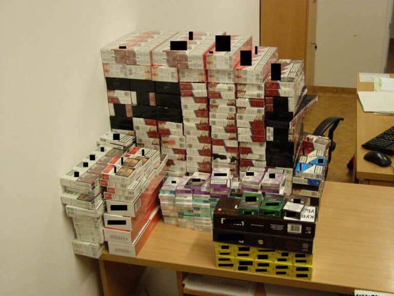 Ponad 1 tys. paczek papieros&oacute;w&hellip;