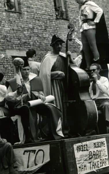 1958 - 23