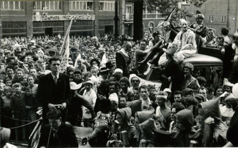 1958 - 5