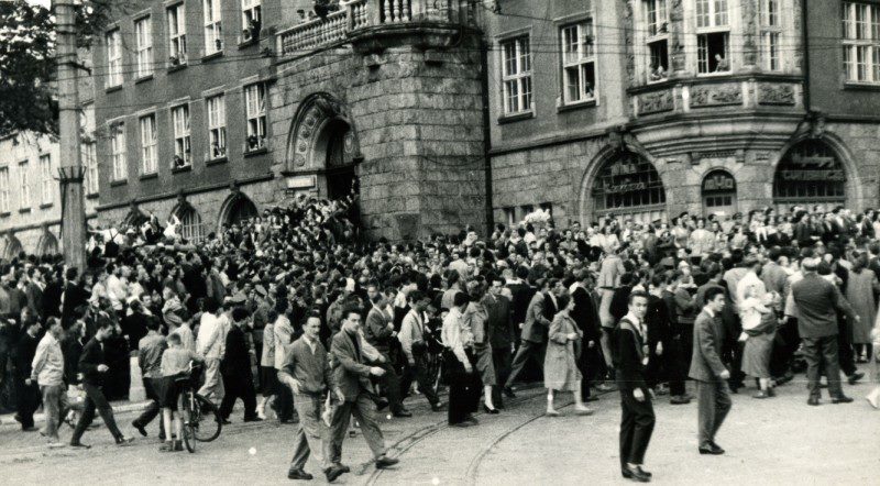 1958 - 6