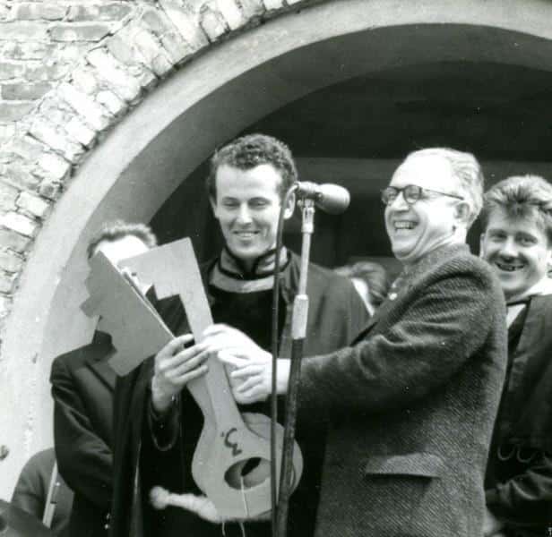 1961-8