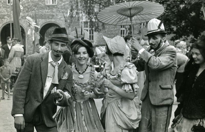 1962-9
