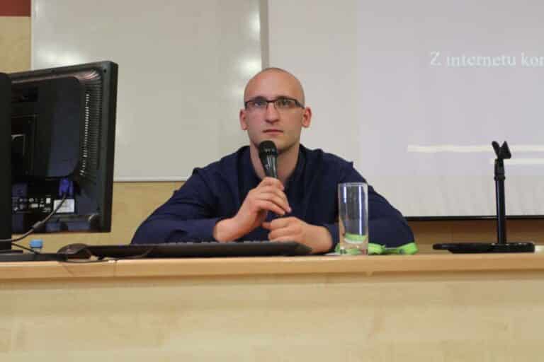 Cyberprzemoc, stalking i Internet &ndash; konferencja na UWM