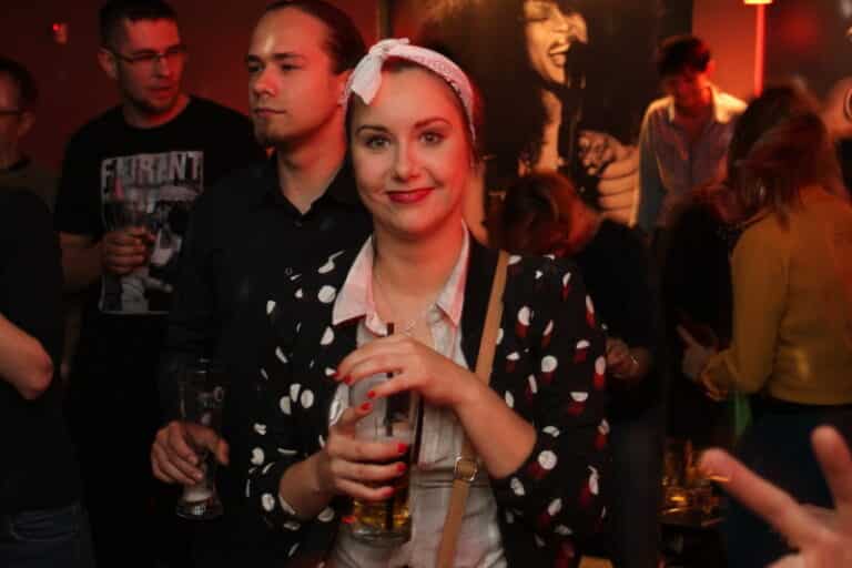 Rock and Roll w Amnezji. Zobacz olsztyńskie pin up girls