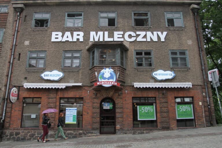 Nowy bar mleczny na star&oacute;wce. Porcje są duże, a ceny bardzo atrakcyjne