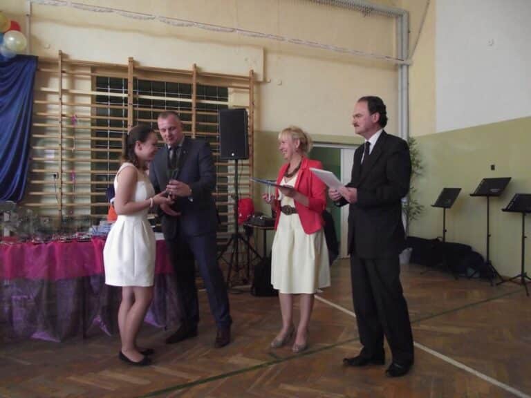 Pożegnanie pierwszych absolwent&oacute;w PSM w Dywitach