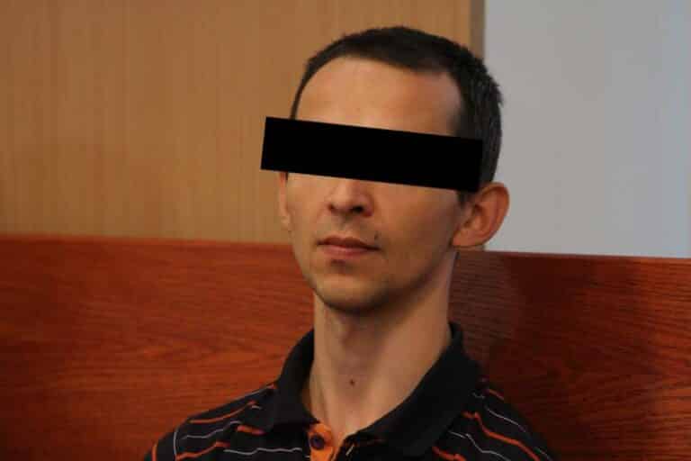 Rozpoczął się proces złodzieja, który obrabował z nożem osiem sklepów nocnych w Olsztynie