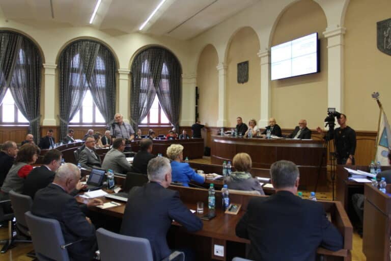 Nowe prawo: mieszkańcy mogą składać własne projekty uchwał