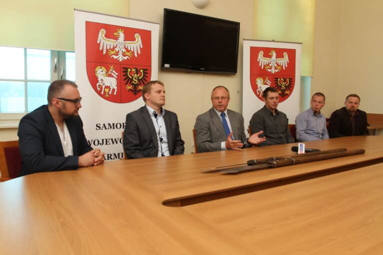 Rycerze w urzędzie marszałkowskim