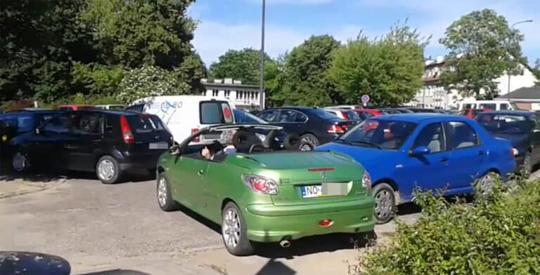 Chamski kierowca z Olsztyna?