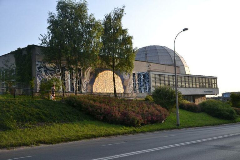 Wystawa prac finalist&oacute;w Og&oacute;lnopolskiego Konkursu Malarskiego im. Fangora w Olsztynie &ndash; promocja młodych talent&oacute;w