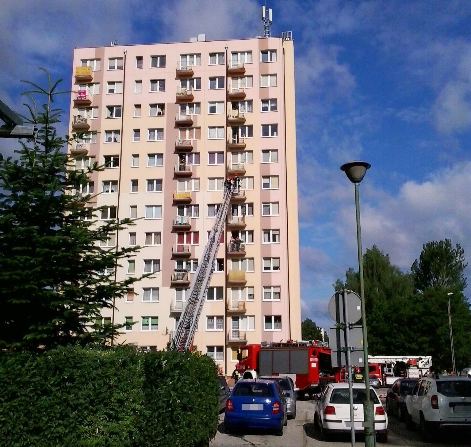 Pozostawiony garnek na kuchence przyczyną akcji strażaków straż pożarna Olsztyn, Wiadomości