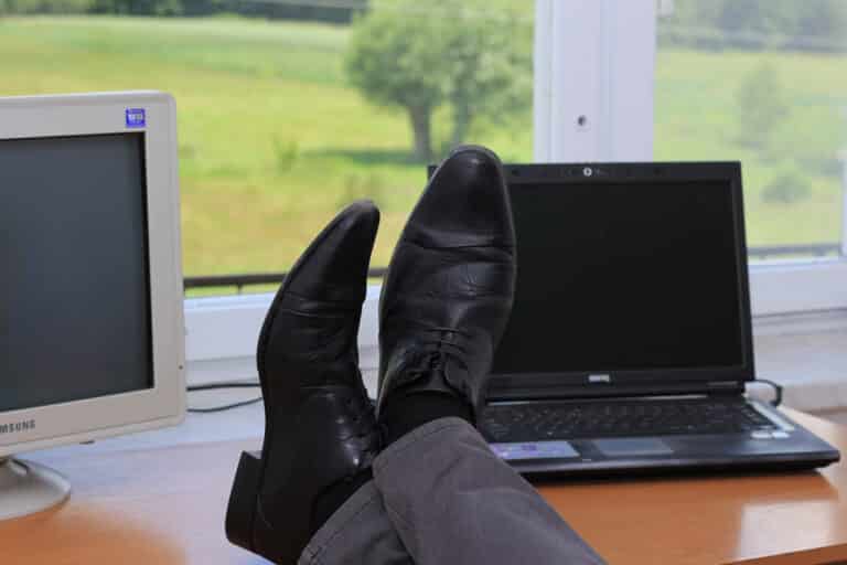 Wchodzisz na rynek pracy? Oto błędy popełnianie przez młodych