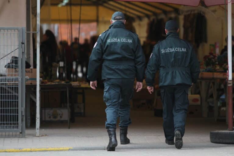 Odszkodowanie dla celniczki za mobbing w urzędzie