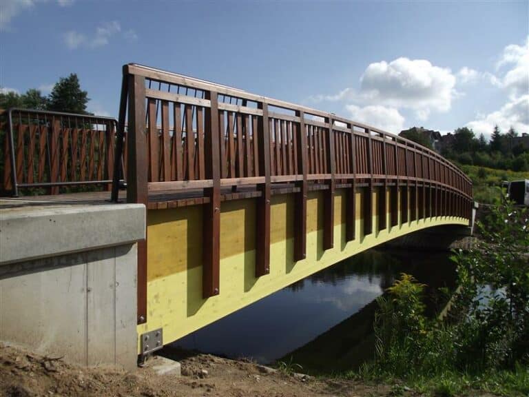 Kładka na Wadągu połączyła dwie gminy. W sobotę uroczyste otwarcie