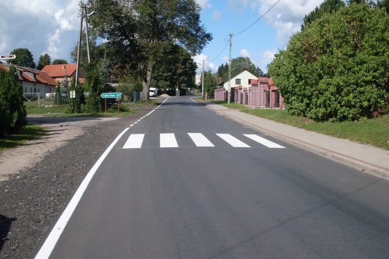 Lepsze drogi w powiecie po wakacyjnych remontach