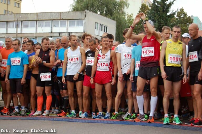 Biegacze na start. Trwają zapisy na III P&oacute;łmaraton Jakubowy