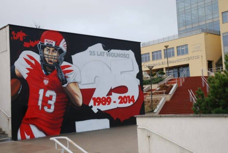 Olbrzymi mural w Kortowie na 25-lecie wolności