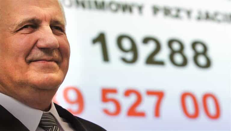 Jest Internet, są prywatne poradnie, a do nas dzwoni coraz więcej os&oacute;b