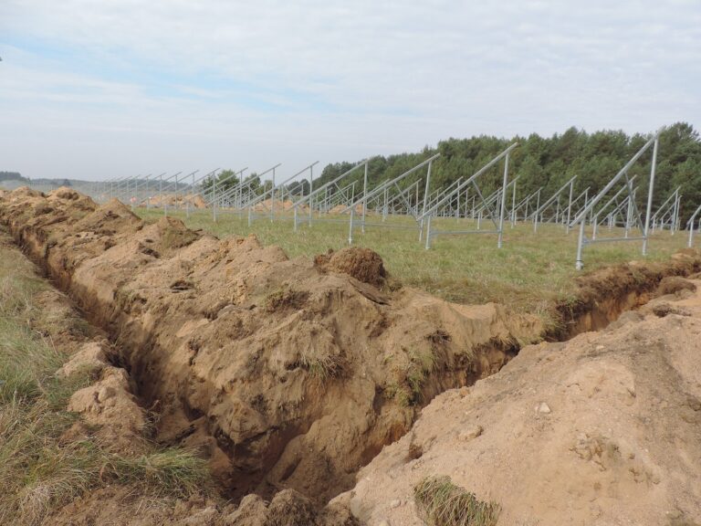 Ruszyła budowa elektrowni słonecznej w Gryźlinach