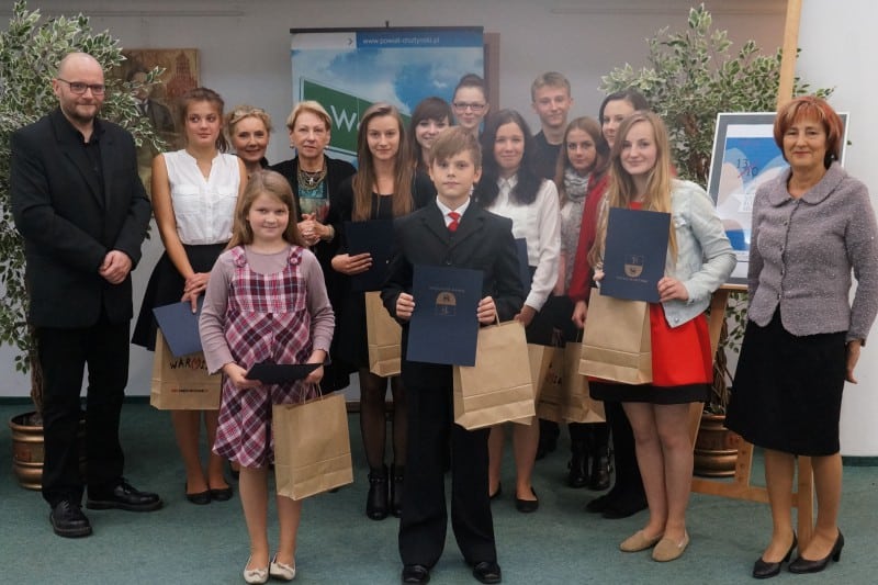 Młodzi krasomówcy konkurowali w Starostwie Powiatowym starostwo powiatowe Olsztyn, Wiadomości