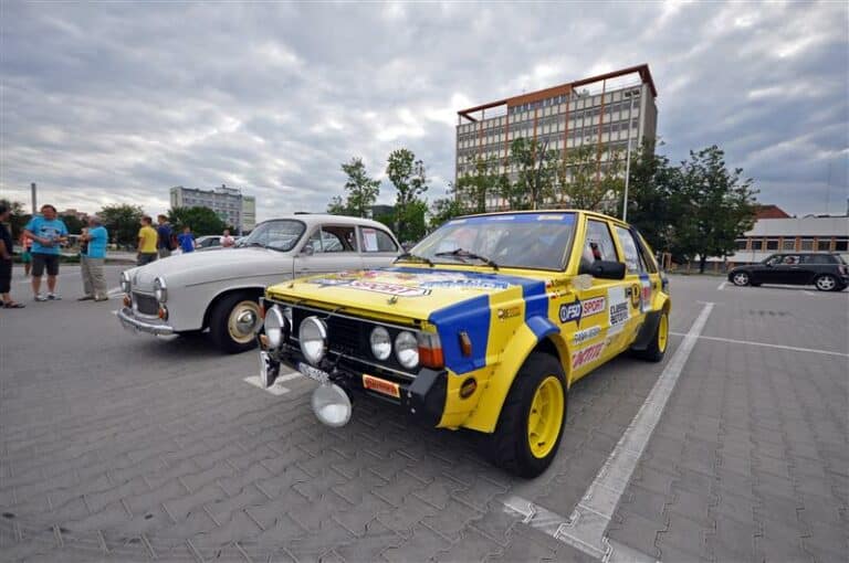 Piękne klasyki nad Łyną – rajd zabytkowych samochodów