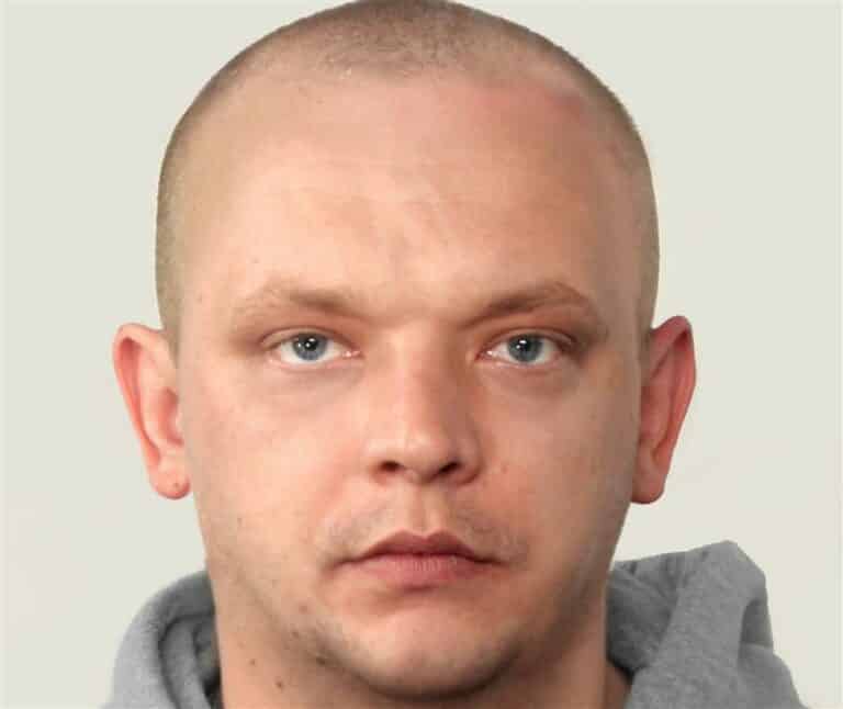 Policja poszukuje odpowiedzialnego za napad. Poszukiwany jest Michał Gosieniecki ps. Gąsior