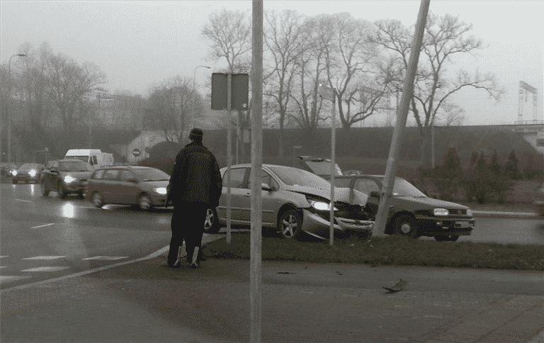 Kolizja zablokowała rondo