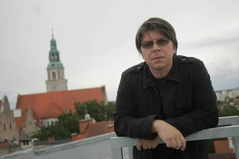 Olsztyński pisarz: &ndash; Małkowski to Joker. Tylko Batmana brak&hellip;