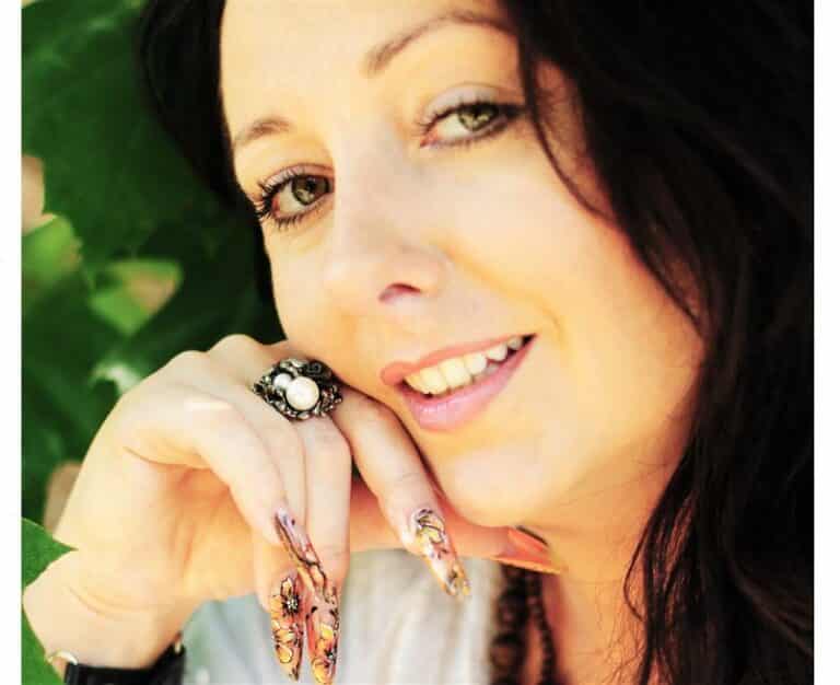 Barokowe dłonie renesansowej kobiety