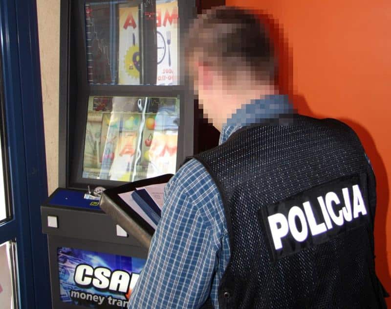 Z automatów do gier ukradli prawie 20 tys. złotych Olsztynek Olsztyn, Wiadomości