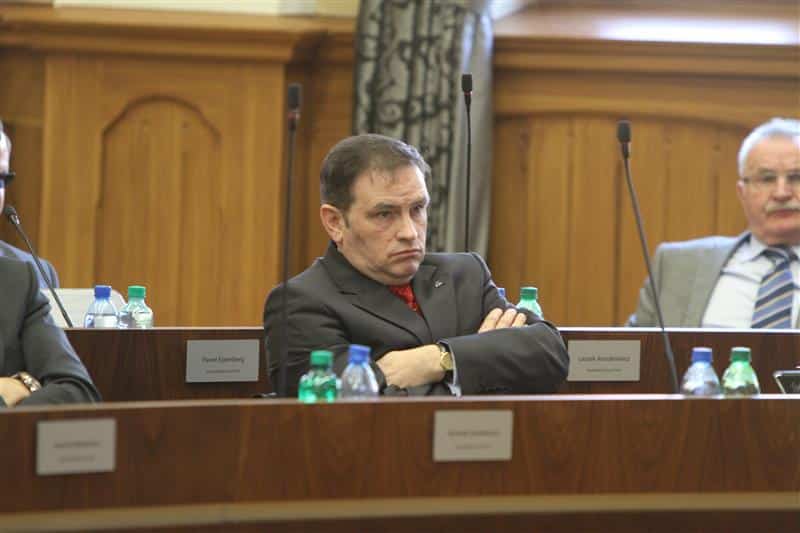Radny PiS-u chce doprowadzić do zakazania palenia papierosów na balkonach polityka Olsztyn, Wiadomości