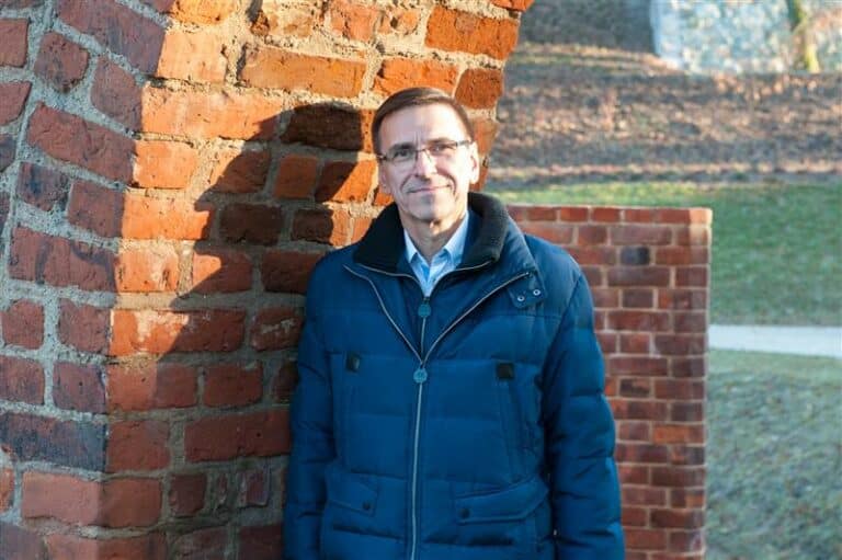 Przystępujemy do pracy, bo życie biegnie dalej