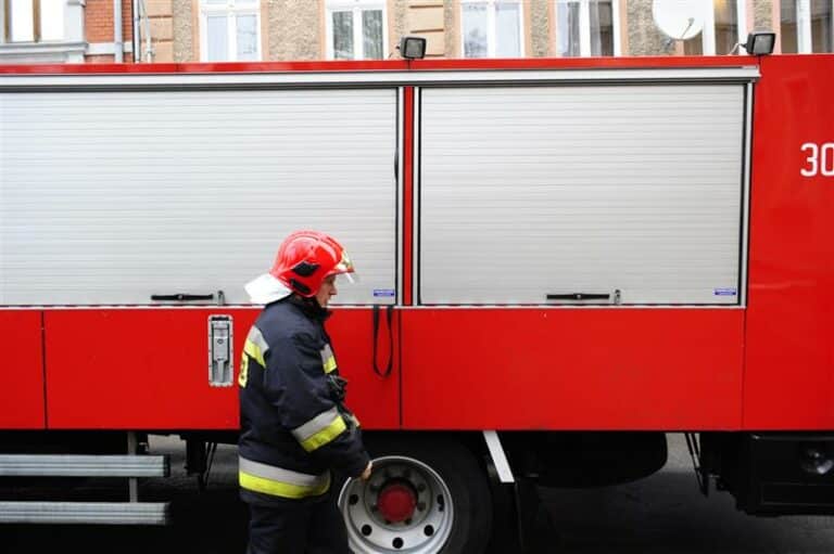 Zadzwonił z fałszywym zgłoszeniem, bo był pijany i znudzony