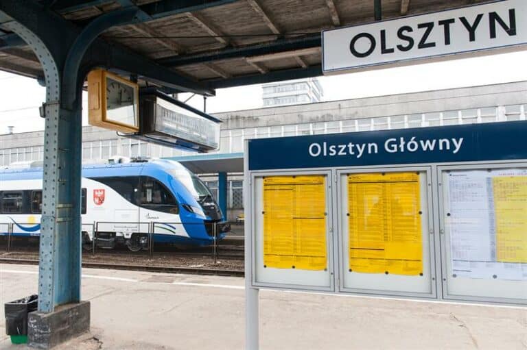 rozklad pociagow dworzec